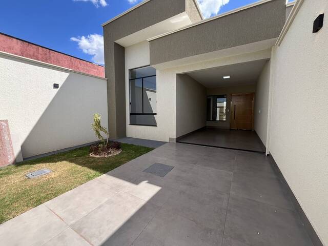 #93 - Casa para Venda em Goiânia - GO - 2