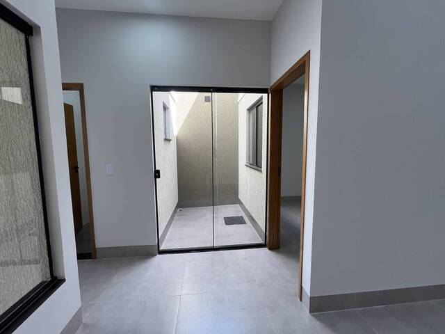 Casa para Venda em Goiânia - 4