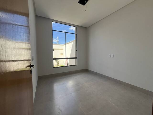 Casa para Venda em Goiânia - 5