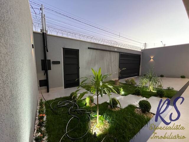 #101 - Casa para Venda em Goiânia - GO - 2
