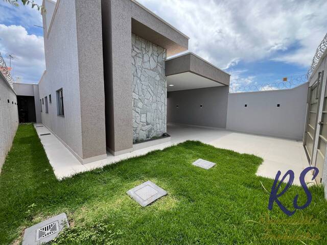 #120 - Casa para Venda em Goiânia - GO - 3