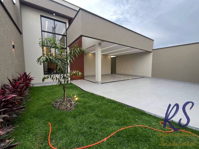 #127 - Casa para Venda em Goiânia - GO - 1