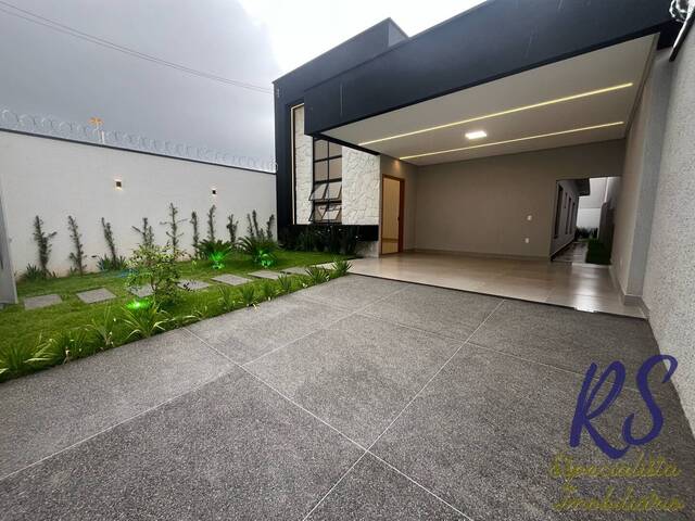 #132 - Casa para Venda em Goiânia - GO - 2