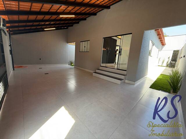 #148 - Casa para Venda em Goiânia - GO - 1