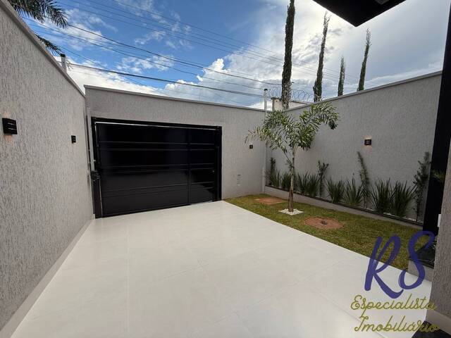 #153 - Casa para Venda em Goiânia - GO - 2