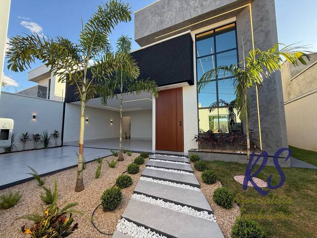 #154 - Casa para Venda em Goiânia - GO
