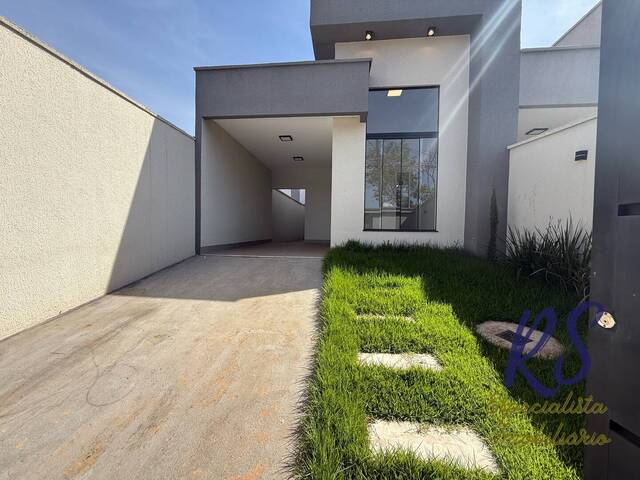 #155 - Casa para Venda em Goiânia - GO - 1