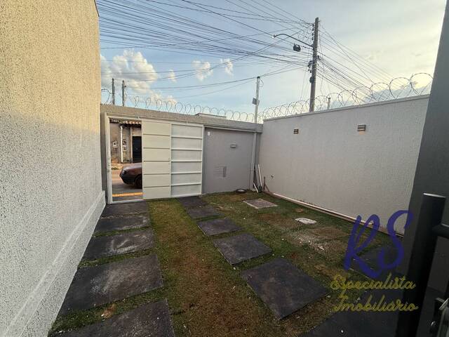 #166 - Casa para Venda em Goiânia - GO - 2